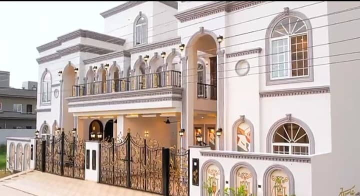 Brand new Luxury 10 marla pair house for sale in LDA AVENUE_1 0