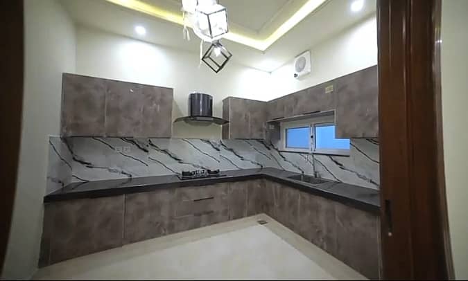 Brand new Luxury 10 marla pair house for sale in LDA AVENUE_1 32