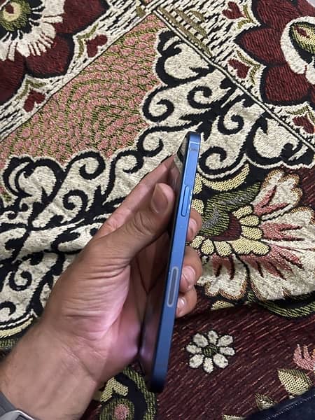 Iphone 12 non pta factory unlock blue colour 5