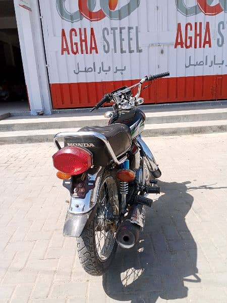 Honda 125 New condition on sale 5