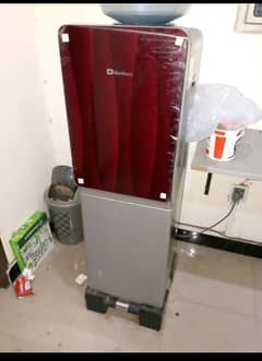 Dawlance water dispenser urgent sale .