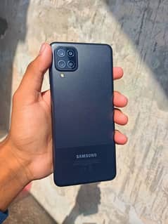 Samsung A12