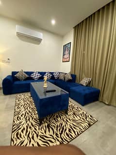 1 and 2 BHK furnished Luxurious apartment daily basis available