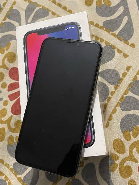 iPhone x ptaproof 256 GB all okay battery health 83 3