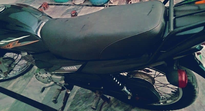 Yamaha yb125z 2020 Karachi no 1st owner better than cg125 0