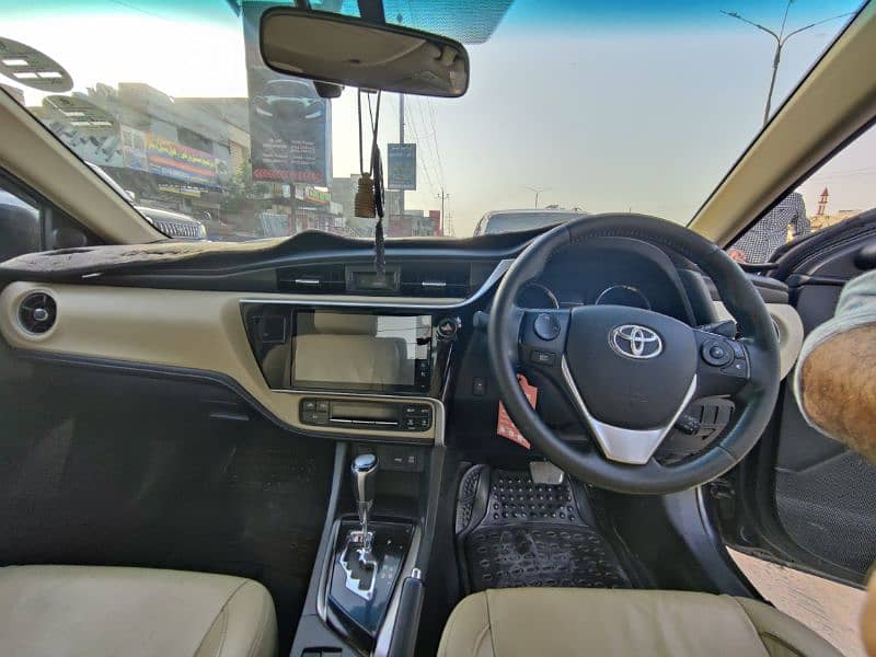 Toyota Altis Grande 2017 6