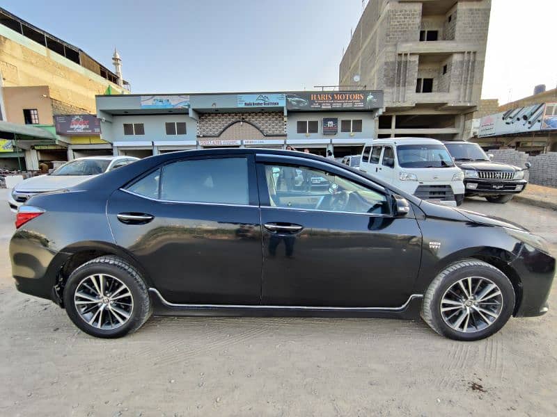 Toyota Altis Grande 2017 7