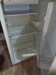 Room refrigerator or mini fridge