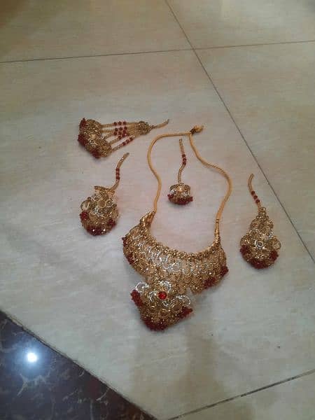 wedding lehnga with jewellery 9