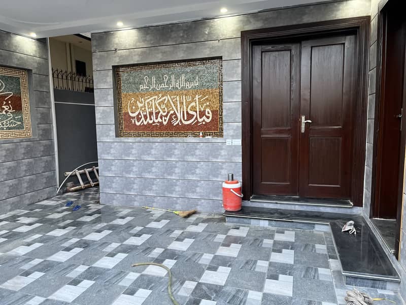 10 MARLA BEAUTIFUL DOUBLE STOREY HOUSE FOR SALE IN WAPDA TOWN PHASE 2 AT HOT LOCATION 6