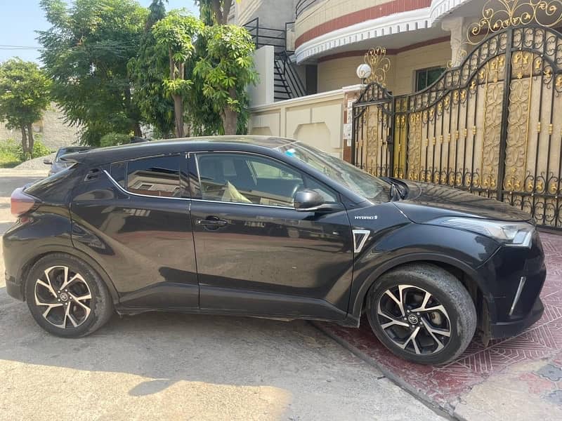 Toyota C-HR 2017 2