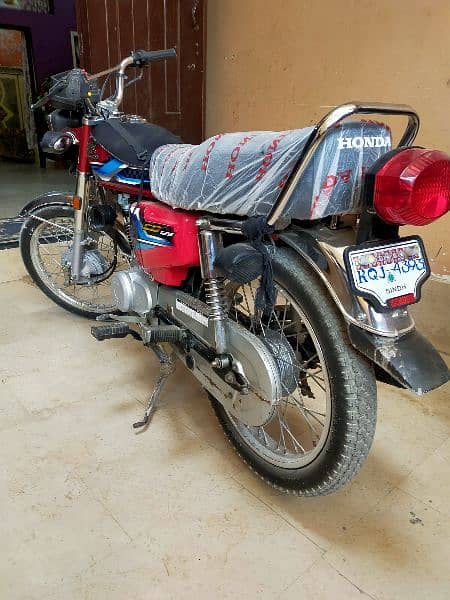 Honda CG125 2024 3