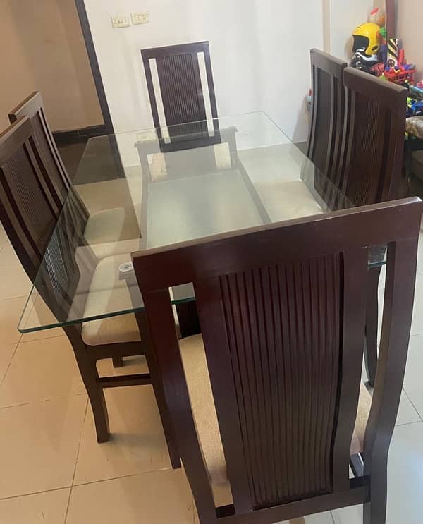 Dining table of Sale 3