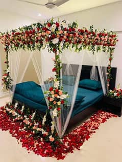 Rooms and cars decoration with fresh flowers