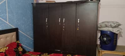 salaam I am celling complet set furniture