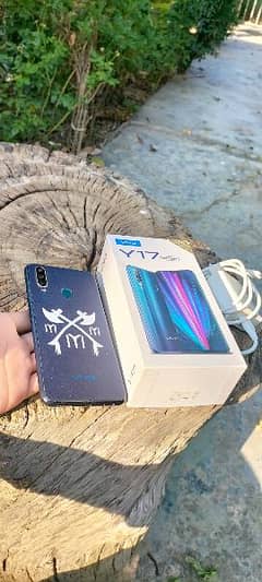 Vivo Y17 4/128 complete box with charger