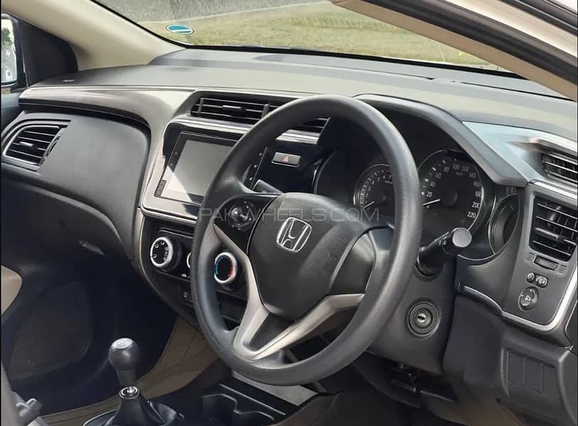 Honda City IVTEC 2022 6th Generation 3