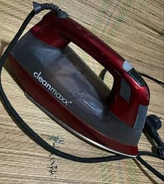 Cleanmaxx Steam Iron