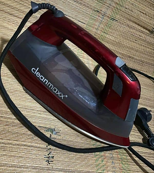 Cleanmaxx Steam Iron 0