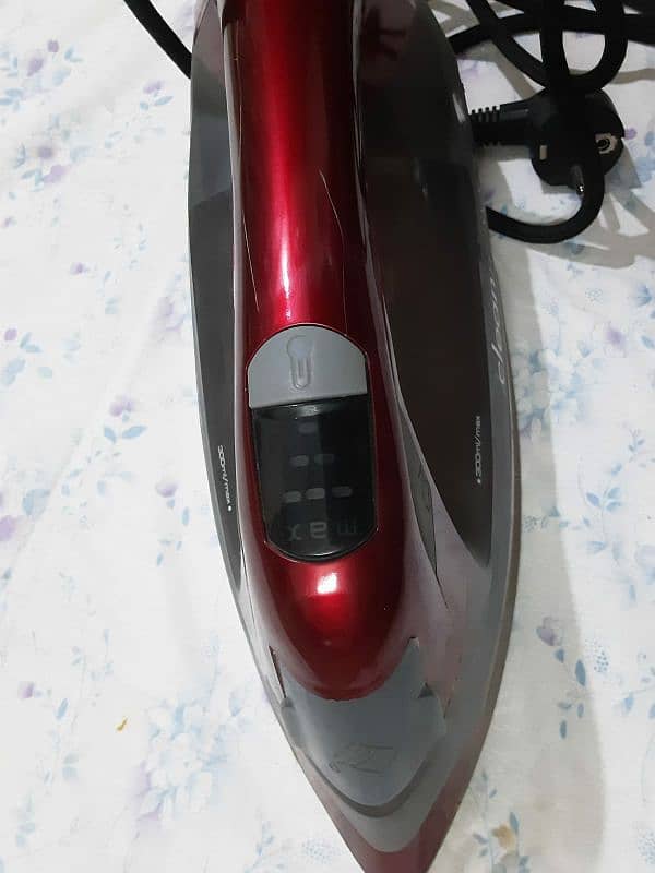 Cleanmaxx Steam Iron 1