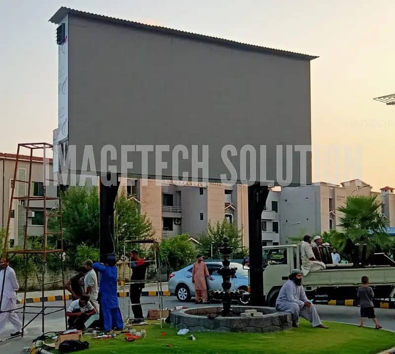 SMD Screen Outdoor Indoor Screen SMD Pole streamers In karachi 6