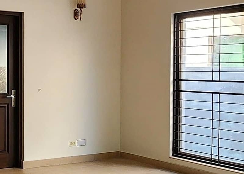 10 Marla House for sale in DHA Phase 6 Block D 22