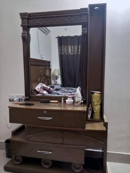 bed spring mattress side draw dressing table and cupboard for sale 1