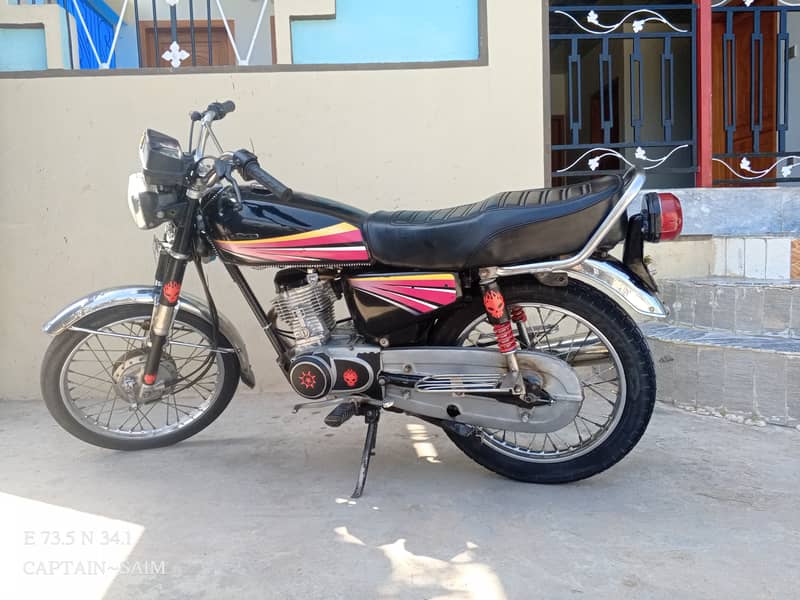 Honda 125.12 model. 90 hazar  Final hn  Fazool call kr ka tng na kra. 6