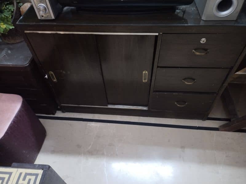 Tv Cabinet Available for sale in a good condition 1