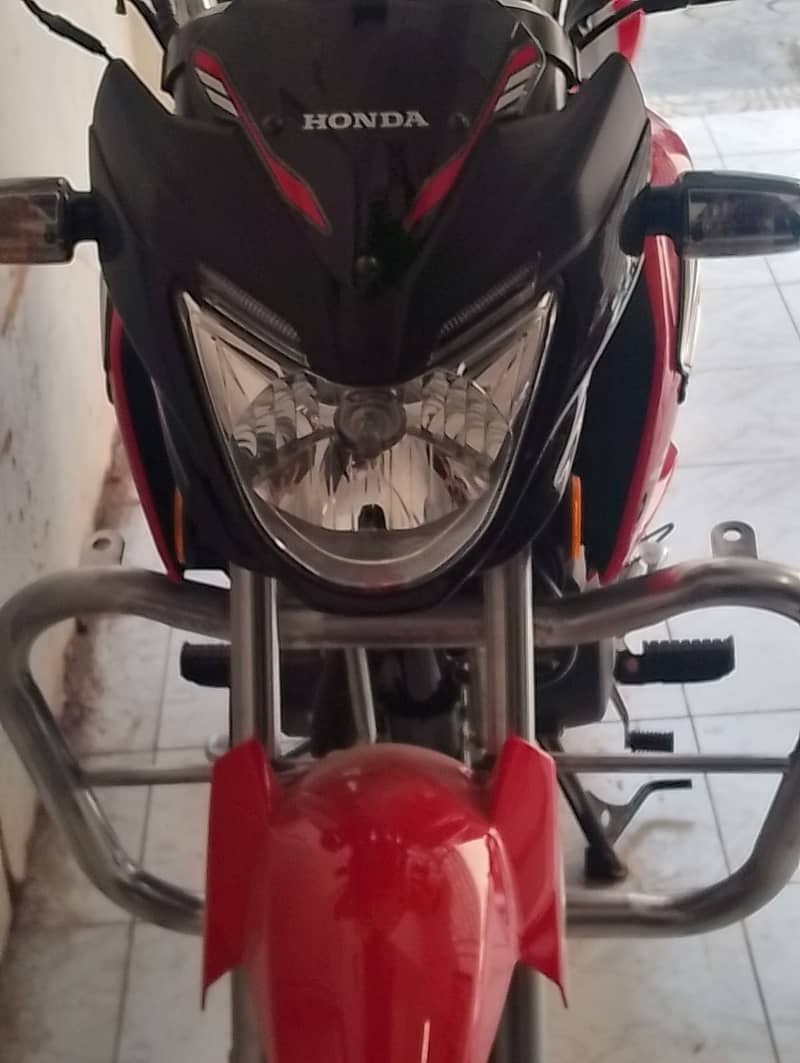 Honda CB 150F 2024 7