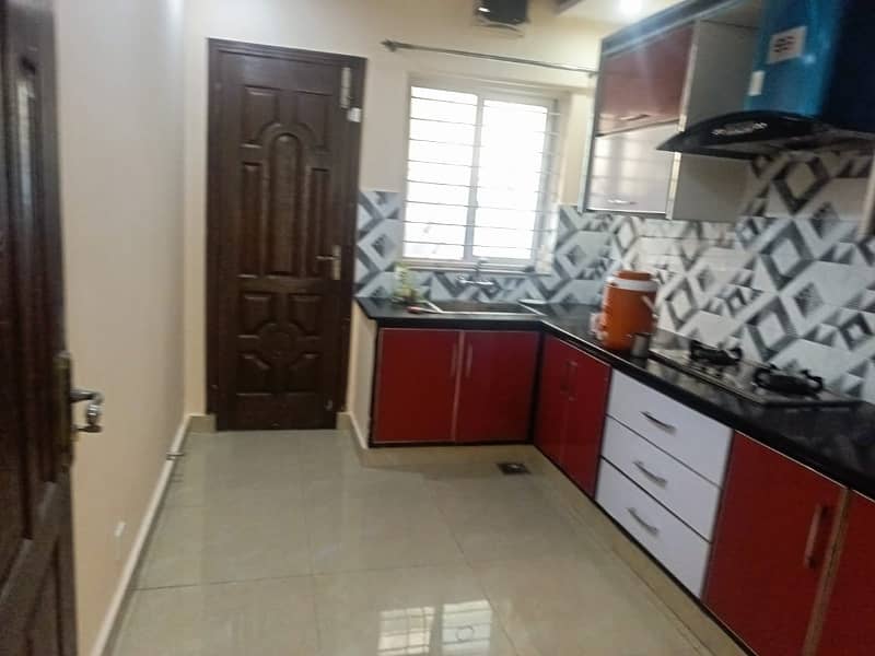 5 MARLA HOUSE FOR RENT IN BAHRIA TOWN LAHORE 12