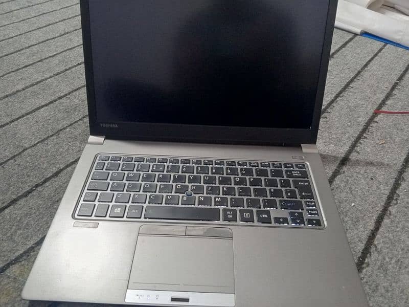 Toshiba Laptop Core i5 6th Generation 1