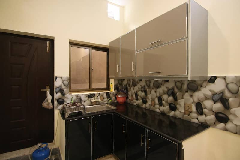 10 Marla House Available For Sale In Khayaban Colony 3 9