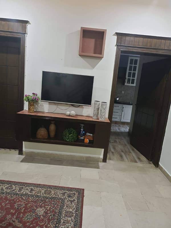 For Professional Lady Fully Furnished Room With Ac 0