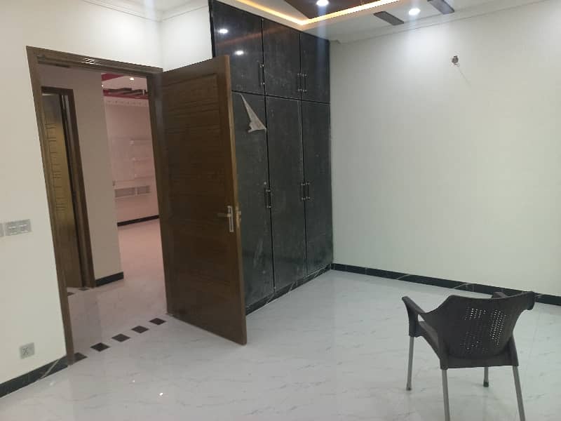 Buy A Upper Portion Of 10 Marla In Gulshan-e-Lahore 7