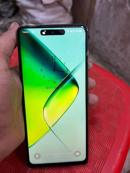 infinix not 30 8 256 siraf back kuraik ha chalna ma ok ha 1