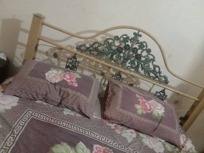 king size bed 2