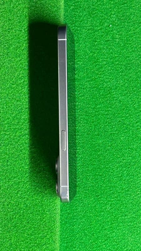 iphone 15 pro max natural titanium 2