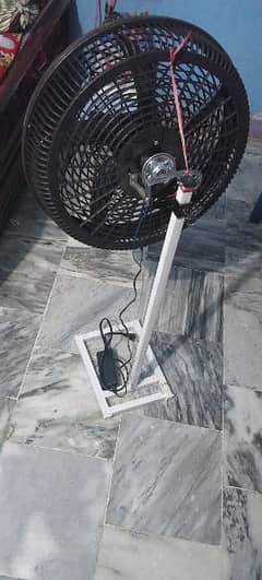 DC fan with charger and stand