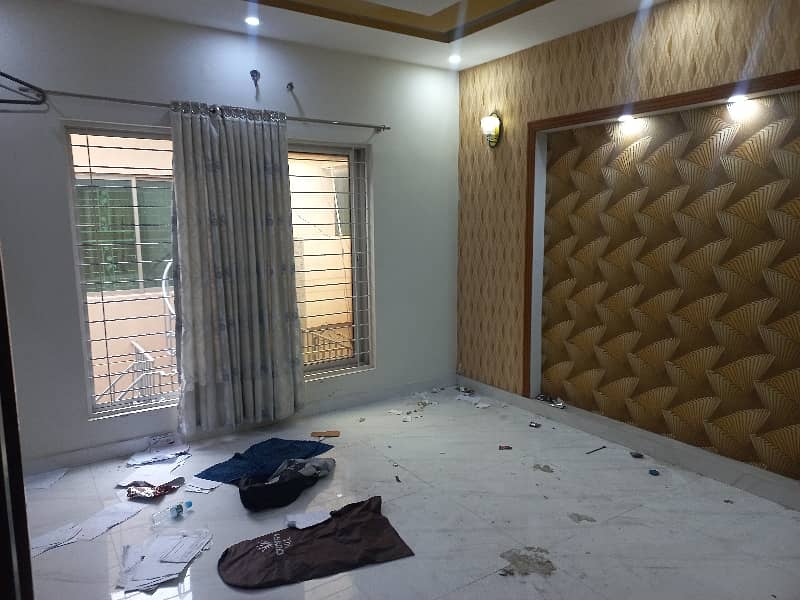 House Of 1 Kanal For sale In Wapda Town Phase 1 - Block K1 4