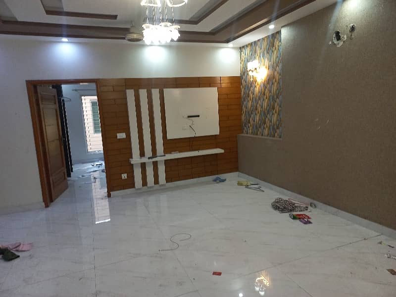 House Of 1 Kanal For sale In Wapda Town Phase 1 - Block K1 7