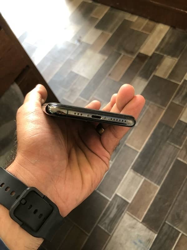 Iphone 11 Pro Green 64 Gb PTA Approved 3