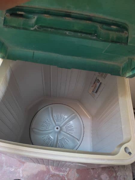 Haier washing Machine 12Kg jumbo size. 1