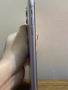 iphone 11(64gb) factory unlock water pack for sale 0