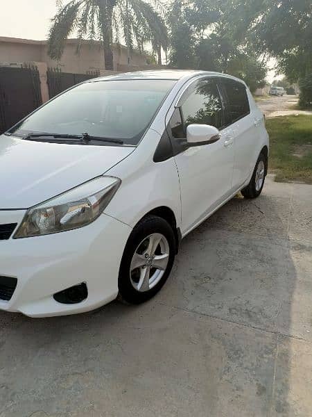 Toyota Vitz 2011 4