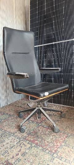 manager chair 0