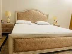 Bed / Bedset / Bedroom Furniture / Bed w sidetables dressing n chair