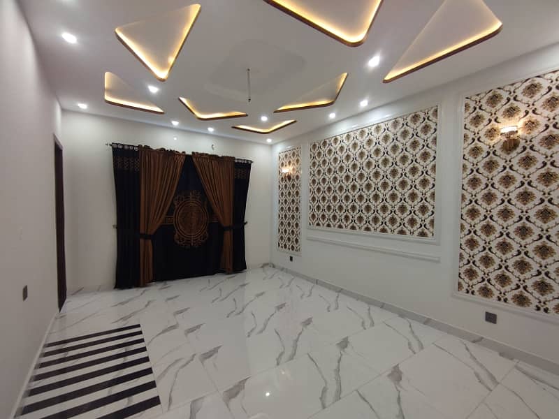 Luxury 10 Marla House for Sale at Lowest Price in LDA Avenue 1, Lahore 18