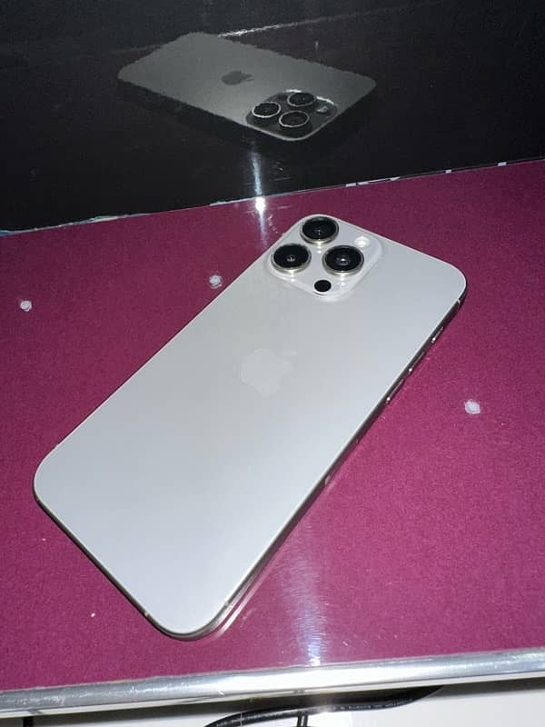 iPhone 15 pro max jv natural titanium 3