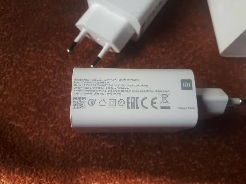 mi 33 watts  fast charger good condition 100% original 7